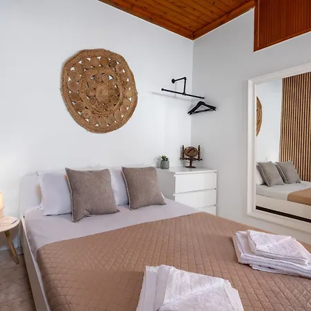 Pissadi House * 시미