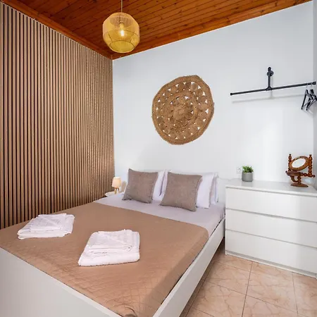 Pissadi House Apartman *